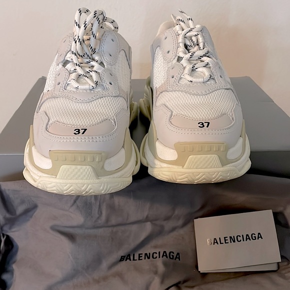 Balenciaga Shoes - Balenciaga Triple S
